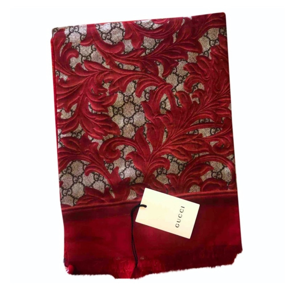 Gucci scarf